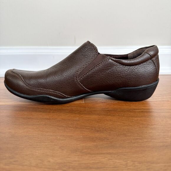 Taos Footwear Encore Brown Leather Slip On Button Shoes Women's Size US 8.5 - Picture 4 of 10